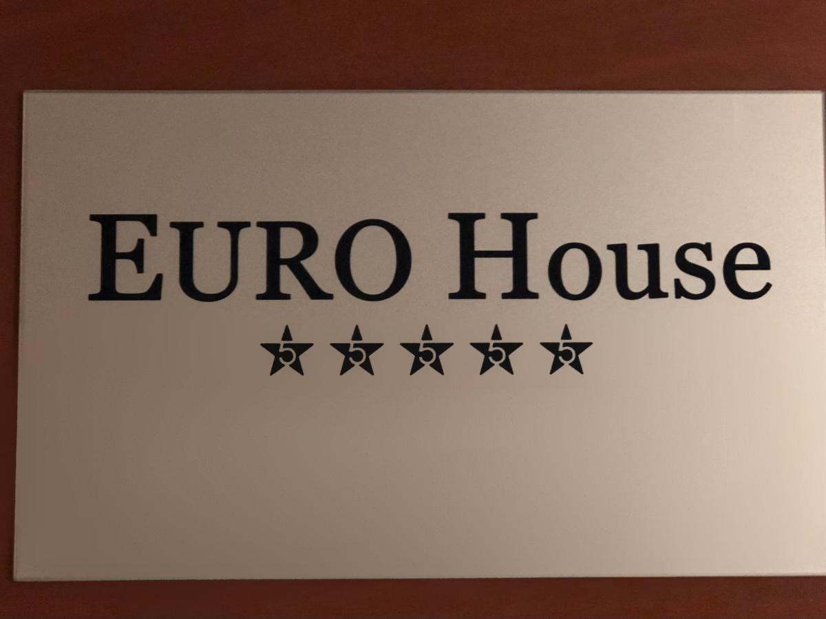 Euro House Ostello *